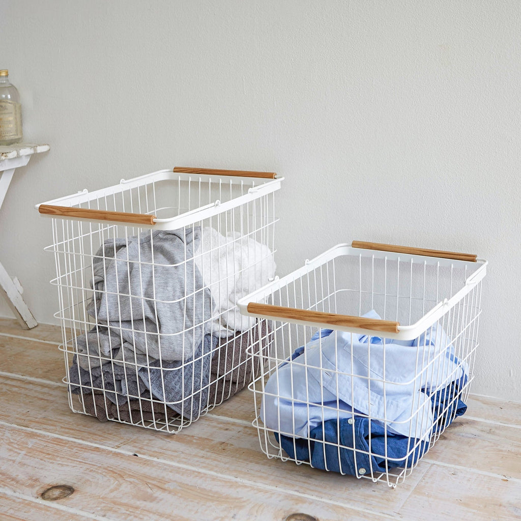 Modern Wire Laundry Basket with Collapsible Wooden Handles