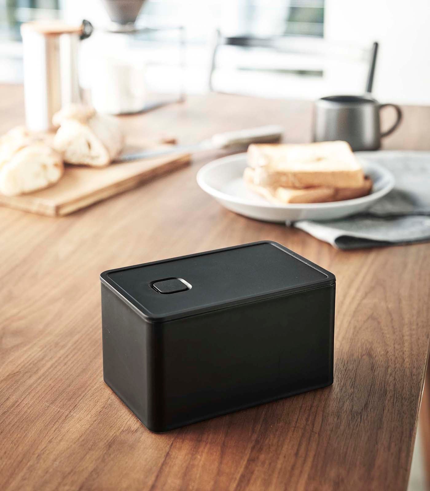 Airtight Butter Dish with Pop-Top Lid