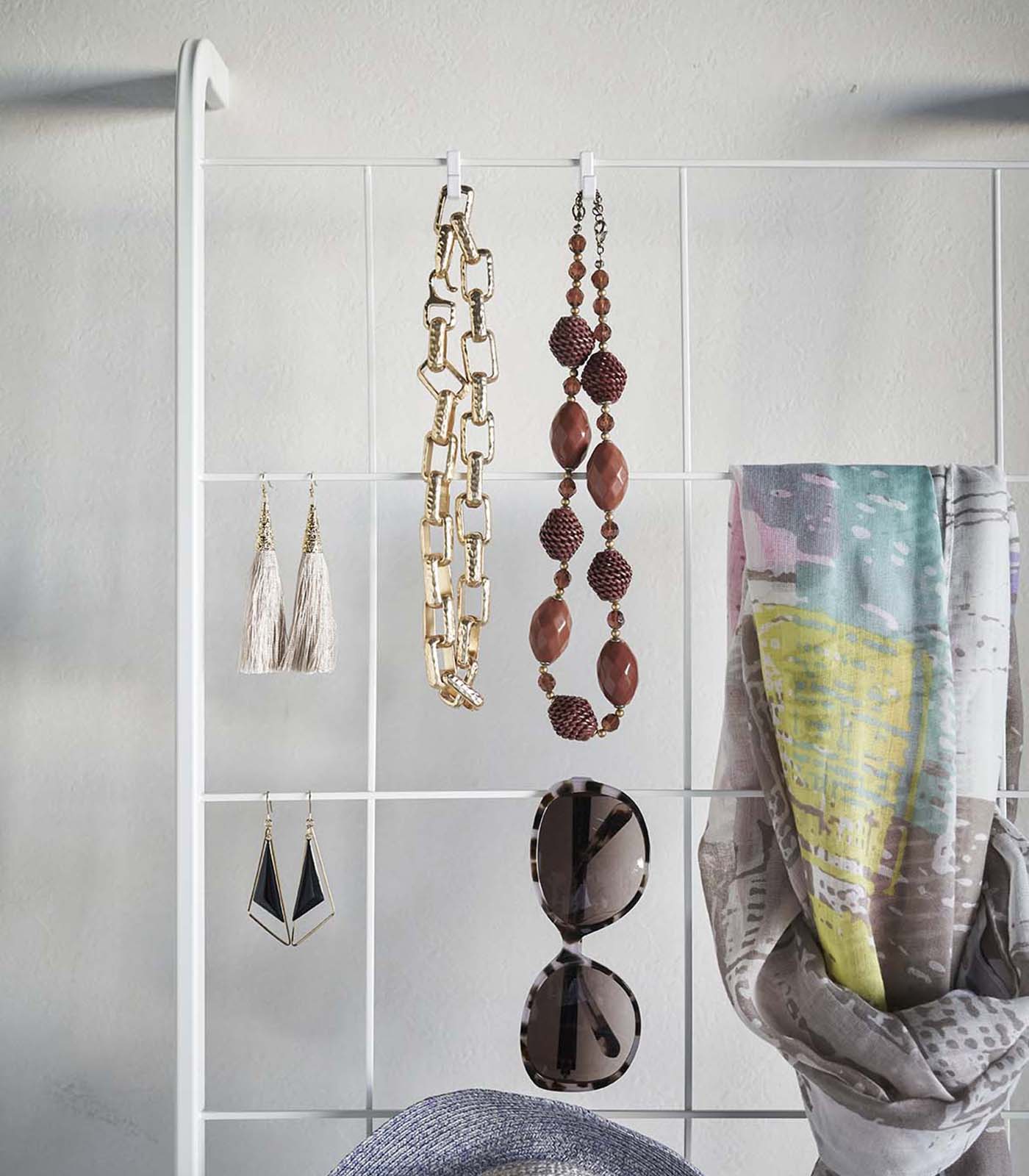 Leaning Ladder with Grid Panel (63" H)  - Steel